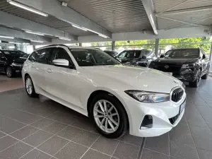 BMW 318 d Touring AHK+SH+PARK+DIS+DRIVING ASSIST