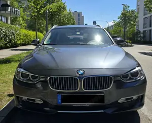 BMW 320 d Touring AUT/HEAD-UP/NAVI/PANO/BI-XENON/8xReifen