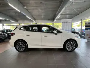 BMW 230 230e Active Tourer xDrive M Sport