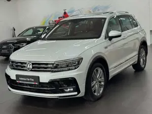 Volkswagen Tiguan 2.0 TDI R-LINE 4x4 PANO/AHK/LED/DYNAUDIO!