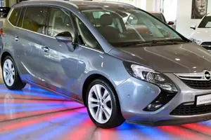 Opel Zafira Tourer Innovation*LEDER*NAVI*XENON*ALU* Bild 3 Opel Zafira Tourer Innovation*LEDER*NAVI*XENON*ALU* Bild 3