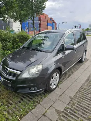Opel Zafira 2.2 Automatik; Innovation 110 Jahre,