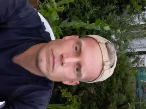 Hi mädels.. Welche sie möchte von mir mit meiner zunge verwöhnt werden.? 