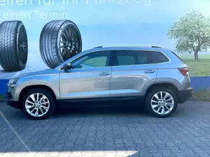 Skoda Karoq 1,5 TSI ACT DSG "Style"NAVI*1.HAND*AHK*LED Bild 4