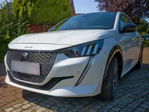 Peugeot 208 208 Elektromotor 136 GT Pack
