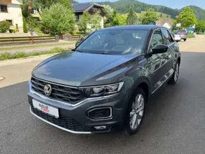 Volkswagen T-Roc 1.5 TSI DSG Sport 4Motion NAVI SHZ LED Bild 3