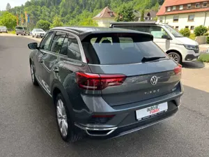 Volkswagen T-Roc 1.5 TSI DSG Sport 4Motion NAVI SHZ LED Bild 5