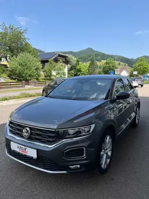 Volkswagen T-Roc 1.5 TSI DSG Sport 4Motion NAVI SHZ LED Bild 4