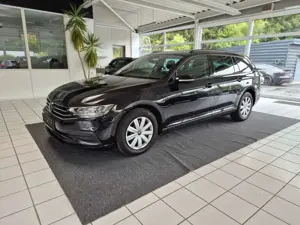 Volkswagen Passat Variant Basis*ACC*LED*NAVI*SHZ*APP*AHK*