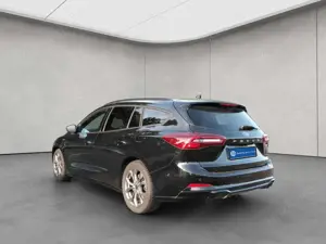 Ford Focus Turnier 1.0 EcoBoost Hybrid ST-LINE X Bild 3