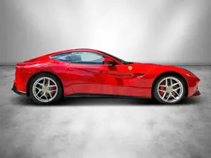 Ferrari F12 berlinetta  /perfekte Servicehistorie Bild 4