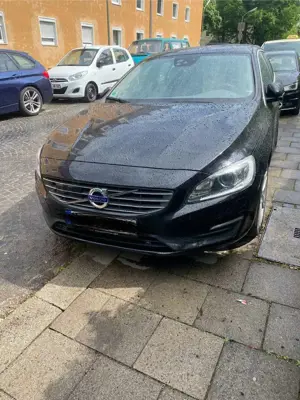 Volvo V60 D6 Twin Engine Geartronic RDesign