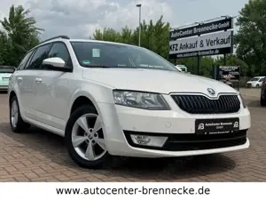 Skoda Octavia Combi Elegance*Navi*8-fach bereift*