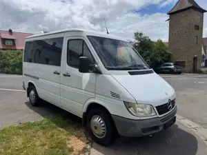 Mercedes-Benz Sprinter 208 CDI EXTRA DACHKLIMA 9 Sitze TÜV