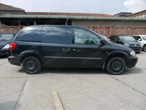 Chrysler Grand Voyager 2.4 Automatik Bild 5
