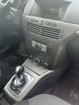 Opel Astra 1.6 Bild 4