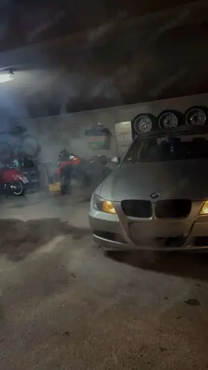 BMW 320 320i Aut. Bild 5