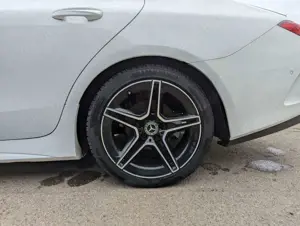 Mercedes-Benz CLS 300 CLS300d AMG-LINE*WIDE*HEAD-UP*NIGHT*MOTORSCHADEN Bild 5