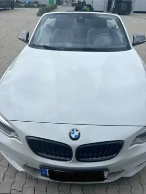 BMW 235 M235i Cabrio Sport-Aut.