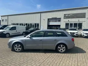 Audi A4 Avant 2.0 TDI-S LINE-LEDER-NAVI PLUS-XENON Bild 2