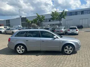 Audi A4 Avant 2.0 TDI-S LINE-LEDER-NAVI PLUS-XENON Bild 5