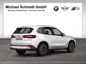 BMW X5 M 50i *M Sportpaket*LC Prof.*HUD*H/K*DAB*Adapt.M-Fah Bild 2