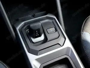 Dacia Duster III Hybrid 140 Journey/Navi/360°Cam/SHZ Bild 3