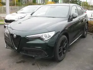 Alfa Romeo Stelvio Veloce 2.2 16V AWD + Allrad + Panorama