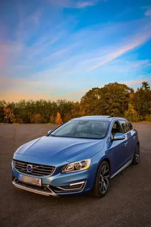 Volvo V60 D6 Plug-In-Hybrid AWD Geartronic Summum
