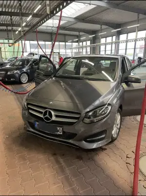 Mercedes-Benz B 180 7G-DCT Style
