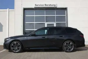 BMW 520 d xDrive M Sportpaket Head-Up HK HiFi DAB Bild 4