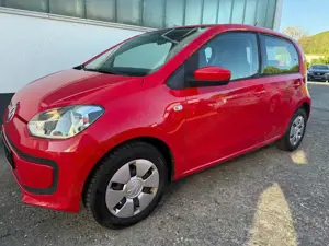 Volkswagen up! move up!  1 Hand