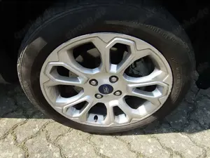 Ford EcoSport 1.0 EcoBoost Titanium SHZ LED  ALU DAB Bild 4