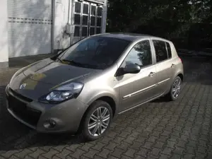 Renault Clio 1.6 16V 110 Aut. NightDay ALU Klimaauto Navi ZV