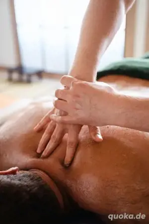 Erotische Massage für Erwachsene 