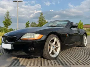 BMW Z4 3.0i scheckheftgepfl. Mischbereifung Hardtop Alarm
