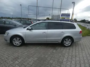 Volkswagen Passat Variant Trendline EcoFuel Erdgas Klima Navi HU AU Neu Bild 2