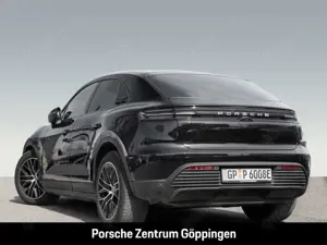 Porsche Macan 4 BOSE InnoDrive LED-Matrix Panoramadach Bild 3