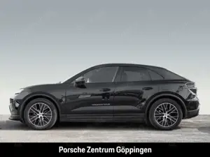 Porsche Macan 4 BOSE InnoDrive LED-Matrix Panoramadach Bild 2