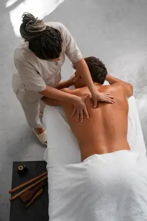 Körper-zu-Körper-Massage, erotische 