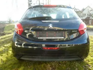 Peugeot 208 Allure Bild 4