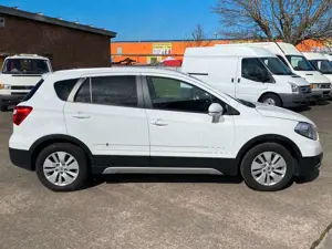 Suzuki Others (SX4) S-Cross 1.6  4WD/Klima/Automatik Bild 4