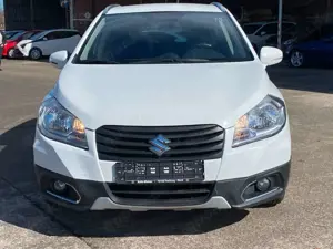 Suzuki Others (SX4) S-Cross 1.6  4WD/Klima/Automatik Bild 2