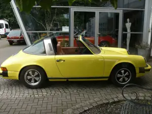 Porsche 911 Targa 2,7S lichtgelb Chrommodell