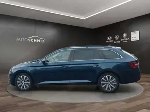 Skoda Superb Ambition 2.0 TDI DSG AHK RFK SCHIEBEDACH NAVI Bild 2