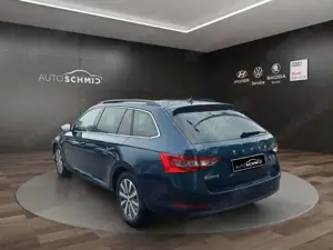 Skoda Superb Ambition 2.0 TDI DSG AHK RFK SCHIEBEDACH NAVI Bild 3