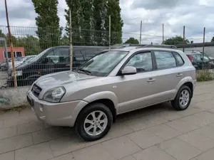 Hyundai TUCSON 2.0 GLS (4WD) Bild 4