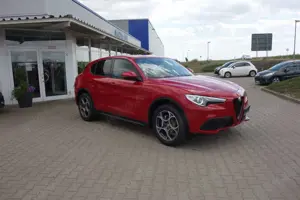 Alfa Romeo Stelvio Sprint Q4 *SHZ/AHK/Leder Veloce/Xenon/RfK/PDC* Bild 2