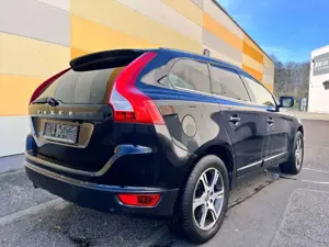 Volvo XC60 Summum 2WD  NAVI*SHZ*PANO Bild 5