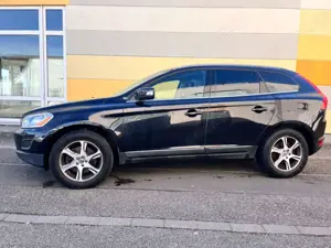 Volvo XC60 Summum 2WD  NAVI*SHZ*PANO Bild 4